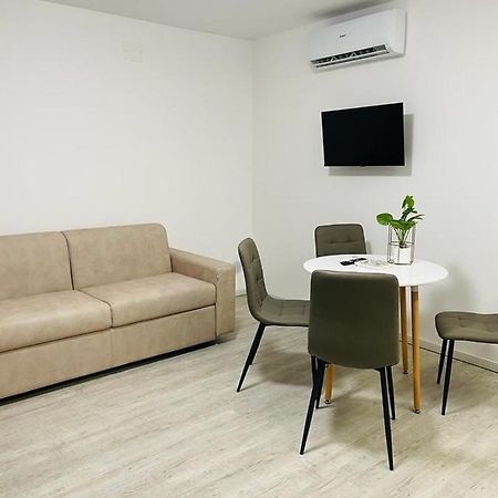 Living City Center Catania-Fontanarossai nemzetközi repülőtér Kültér fotó